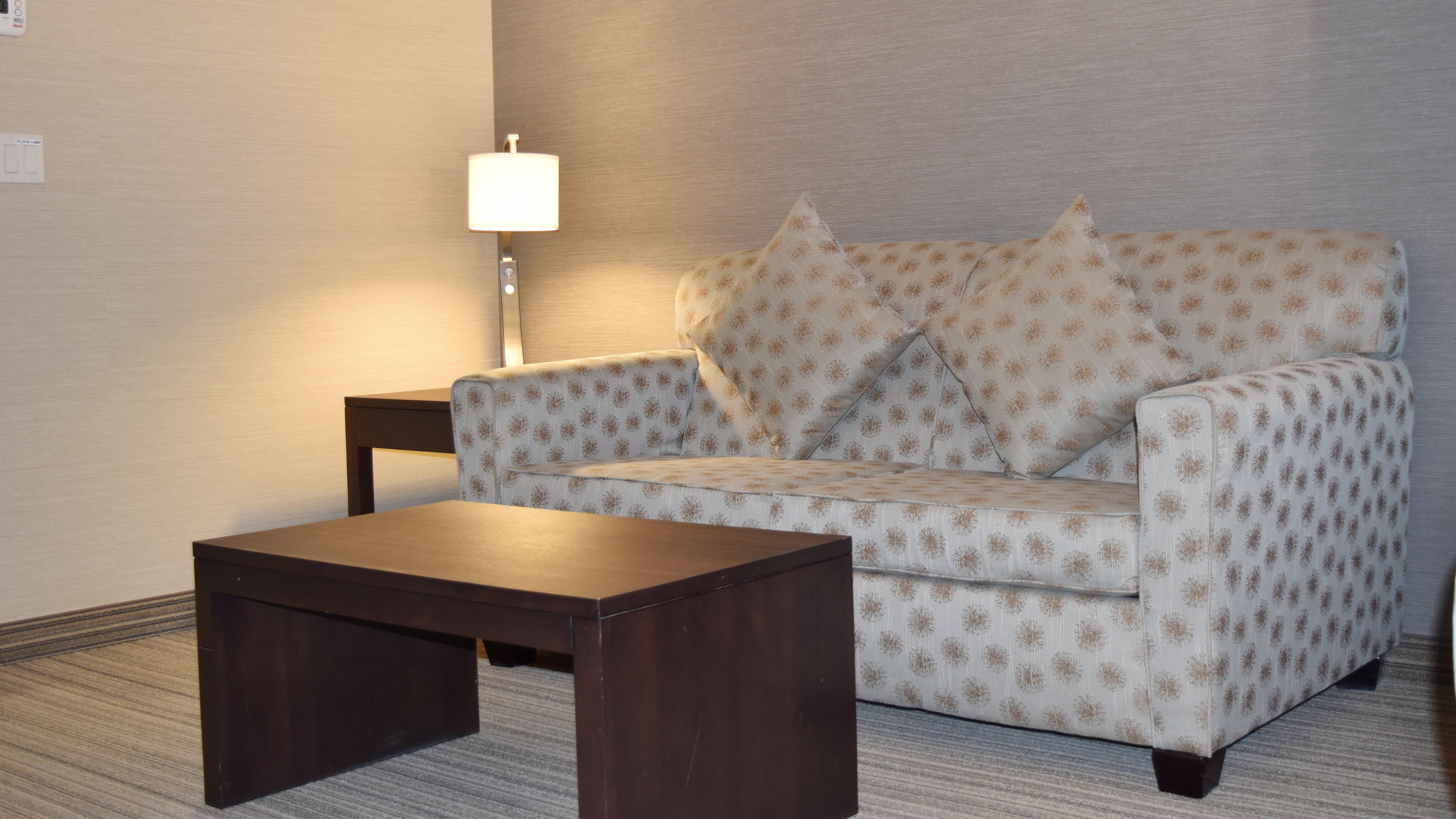 Holiday Inn Express Golden-Kicking Horse By Ihg Luaran gambar