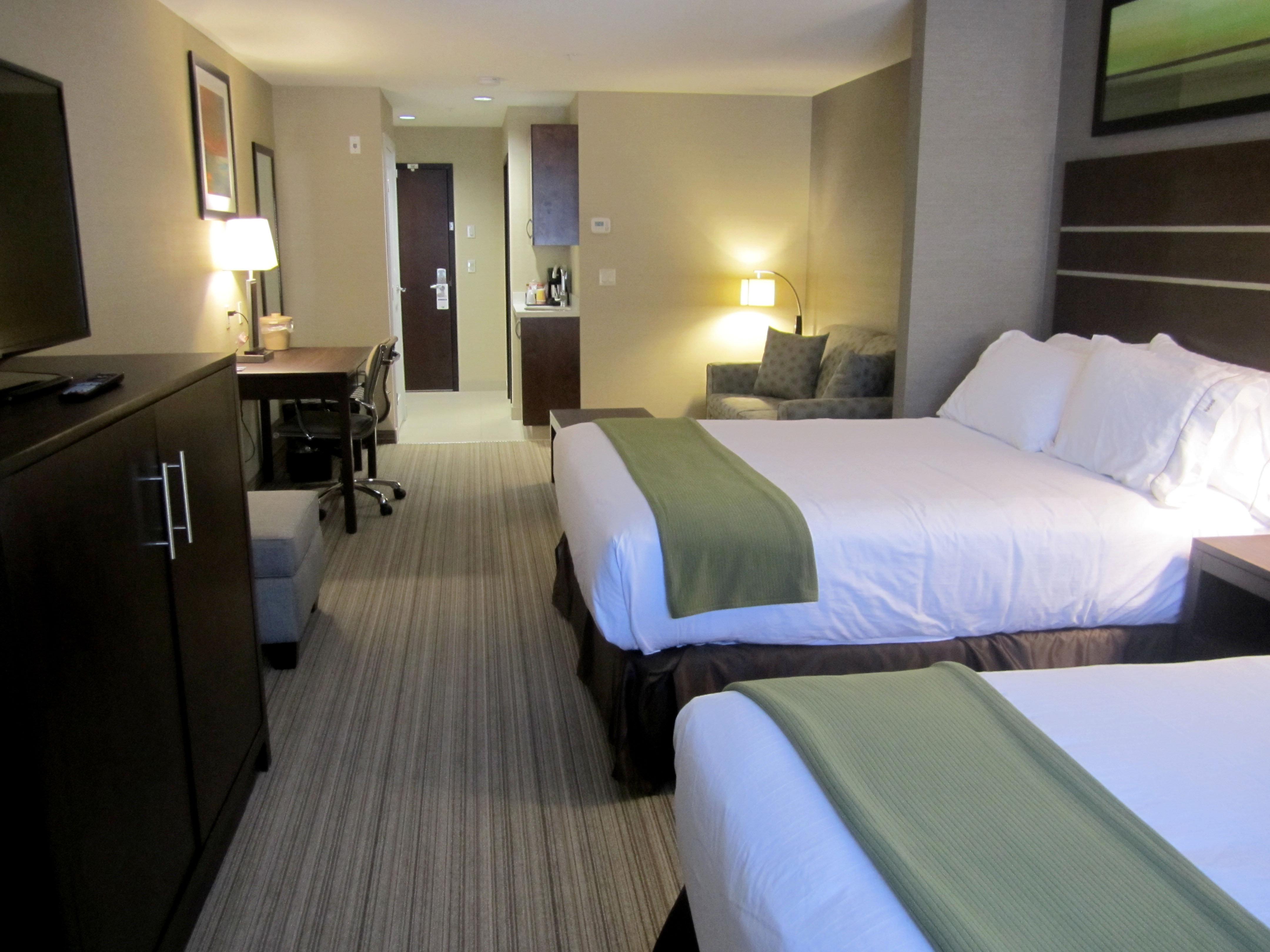 Holiday Inn Express Golden-Kicking Horse By Ihg Luaran gambar